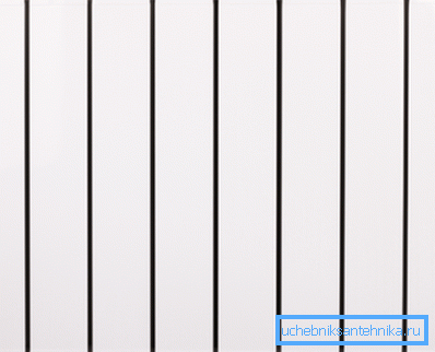 Kühler aus extrudiertem Aluminium Kühler aus extrudiertem Aluminium