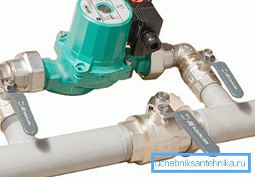 Mit Bypass können Sie die Pumpe schnell vom Kühlmittel trennen Mit Bypass können Sie die Pumpe schnell vom Kühlmittel trennen