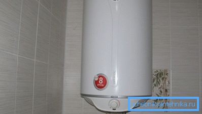 Der Kessel ist er - Warmwasserspeicher. Der Kessel ist er - Warmwasserspeicher.