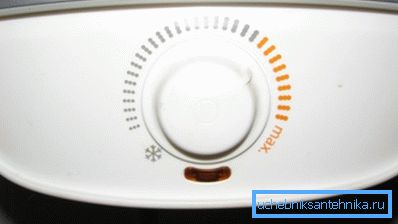 Mit dem Boiler können Sie die Austrittstemperatur mit hoher Genauigkeit einstellen. Mit dem Boiler können Sie die Austrittstemperatur mit hoher Genauigkeit einstellen.