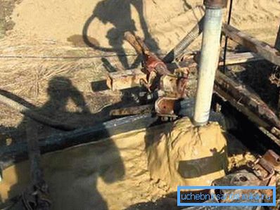 Bohrschlamm kann die Baustelle ernsthaft kontaminieren. Bohrschlamm kann die Baustelle ernsthaft kontaminieren.
