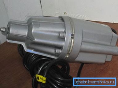 Vibrationspumpe für den Haushalt. Vibrationspumpe für den Haushalt.