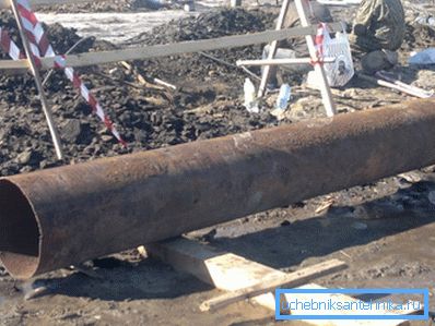 Die Ursache für die Reparatur oder das Beseitigen von Strukturen sind oft verrottete Gehäuse. Die Ursache für die Reparatur oder das Beseitigen von Strukturen sind oft verrottete Gehäuse.