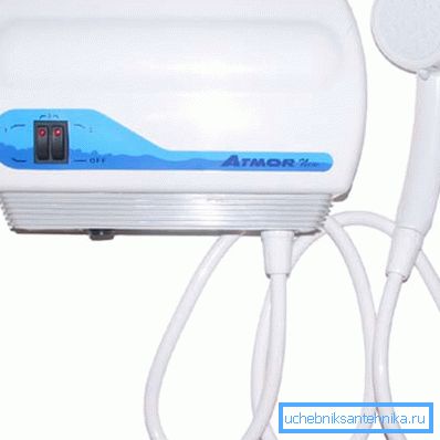Der Sensor lässt den Durchlauferhitzer nicht bei einem Wasserdruck unter 0,3 kgf / cm2 einschalten. Der Sensor lässt den Durchlauferhitzer nicht bei einem Wasserdruck unter 0,3 kgf / cm2 einschalten.