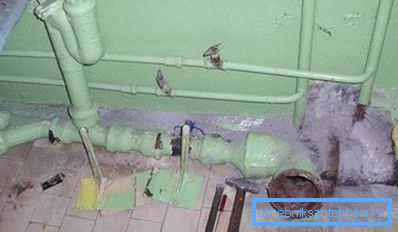 Das Abbauen eines alten Kanals kann sehr schwierig sein. Das Abbauen eines alten Kanals kann sehr schwierig sein.