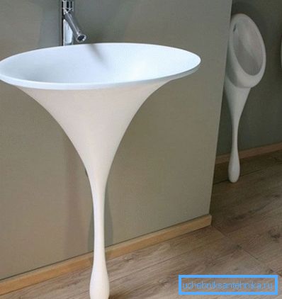 Monolithische Bauart des Designers Monolithische Bauart des Designers