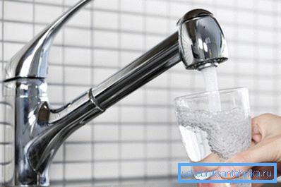 Es muss eine ausreichende Menge an H2O bereitgestellt werden, um komfortable Lebensbedingungen zu schaffen. Es muss eine ausreichende Menge an H2O bereitgestellt werden, um komfortable Lebensbedingungen zu schaffen.