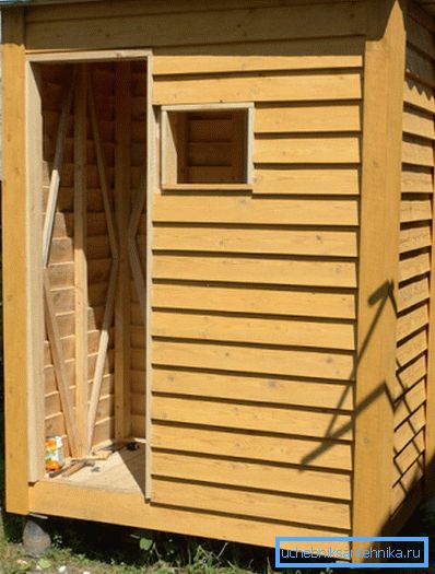 Holz ist eines der beliebtesten Materialien für die Dusche. Holz ist eines der beliebtesten Materialien für die Dusche.