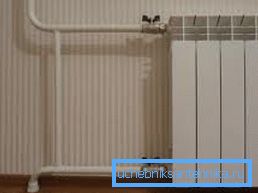 Mit zwei Kränen und einem Überbrücker können Sie den Kühler ohne Auswirkungen auf das gesamte System isolieren Mit zwei Kränen und einem Überbrücker können Sie den Kühler ohne Auswirkungen auf das gesamte System isolieren