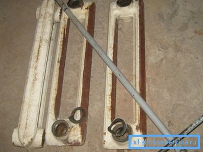 Zweisäulenteile und Kühlerschlüssel mit Kragen Zweisäulenteile und Kühlerschlüssel mit Kragen