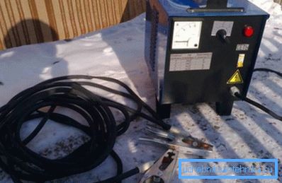 Elektrizität - eine der Möglichkeiten, den Eisstopfen zu beseitigen Elektrizität - eine der Möglichkeiten, den Eisstopfen zu beseitigen
