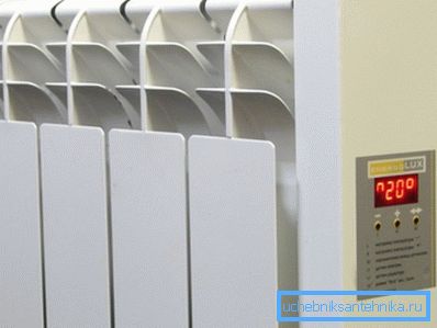 Elektronischer Thermostat-Ölkühler. Elektronischer Thermostat-Ölkühler.