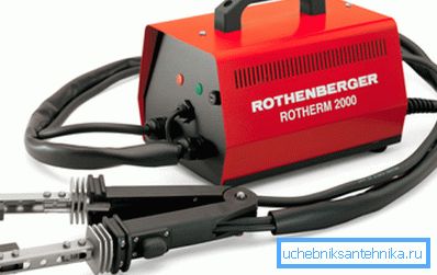 Ein elektrischer Lötkolben zum Löten von Kupferrohren ist einfach und leicht zu bedienen Ein elektrischer Lötkolben zum Löten von Kupferrohren ist einfach und leicht zu bedienen
