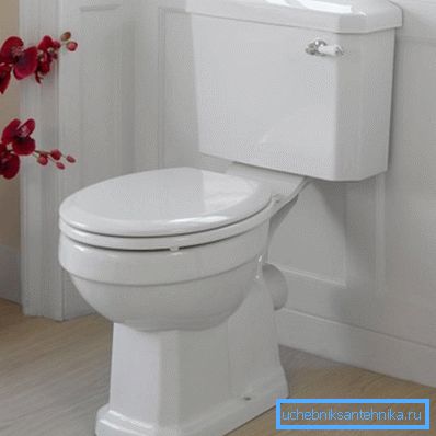 Porzellan-Toilettenschüsseln sind haltbarer und unprätentiöser zu verwenden. Porzellan-Toilettenschüsseln sind haltbarer und unprätentiöser zu verwenden.