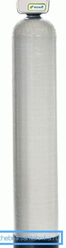 Filter zur Deferrisierung von Wasser aus einem Brunnen sind eine unabhängige und sehr aktiv geforderte Klasse von Filtern für den Massengebrauch (auf dem Foto ist das Modell ECOSOFT FPB 1054 CT) Filter zur Deferrisierung von Wasser aus einem Brunnen sind eine unabhängige und sehr aktiv geforderte Klasse von Filtern für den Massengebrauch (auf dem Foto ist das Modell ECOSOFT FPB 1054 CT)