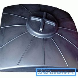 Die Form des Tanks sollte einen ungehinderten Niederschlagsstrom ermöglichen. Die Form des Tanks sollte einen ungehinderten Niederschlagsstrom ermöglichen.