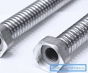 Flexibler Liner aus Edelstahl mit Paronit-Dichtung - die beste Option für den Kessel Flexibler Liner aus Edelstahl mit Paronit-Dichtung - die beste Option für den Kessel
