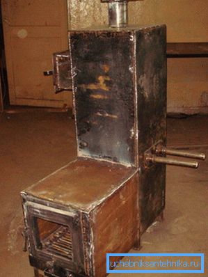 Das fertige Design sieht zwar nicht besonders attraktiv aus, aber Sie können es nach der Installation immer mit Ziegeln überziehen. Das fertige Design sieht zwar nicht besonders attraktiv aus, aber Sie können es nach der Installation immer mit Ziegeln überziehen.