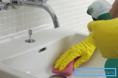 Die chemische Beständigkeit des Materials wird deutlich übertroffen Die chemische Beständigkeit des Materials wird deutlich übertroffen