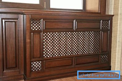 Nachahmung von Naturholz aus MDF-Platten.