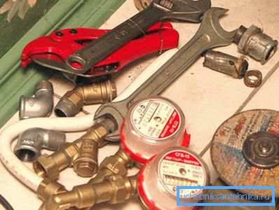 Werkzeuge und Verbrauchsmaterialien Werkzeuge und Verbrauchsmaterialien