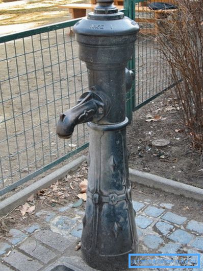 Eine jahrhundertealte Säule in Österreich
