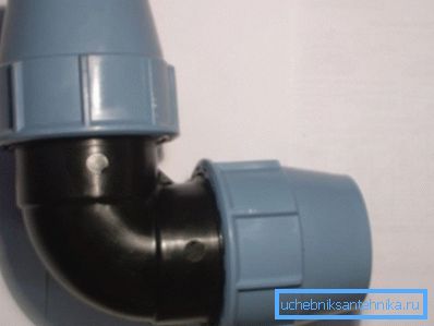 Compression Corner Fitting für Polyethylenrohre Compression Corner Fitting für Polyethylenrohre