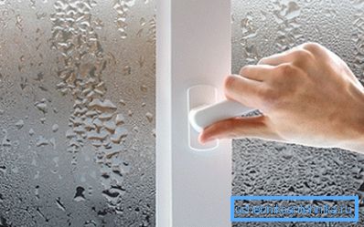Kondensation auf dem Glas - ein unangenehmes Phänomen Kondensation auf dem Glas - ein unangenehmes Phänomen
