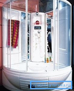Jacuzzi Design - Top-Duschversion Jacuzzi Design - Top-Duschversion