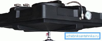Wasserbehälter mit Heizsystem Wasserbehälter mit Heizsystem