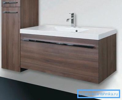 Lakonische Möbel für das Badezimmer, die in die meisten Badezimmer passen Lakonische Möbel für das Badezimmer, die in die meisten Badezimmer passen