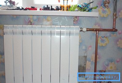 Kupfer und Aluminium im gleichen Heizkreislauf - eine gefährliche Kombination. Kupfer und Aluminium im gleichen Heizkreislauf - eine gefährliche Kombination.