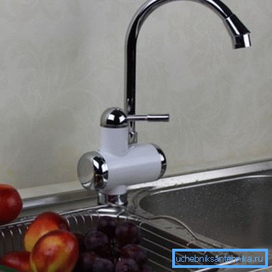 Mechanischer Sanitärmischer mit Heizung Mechanischer Sanitärmischer mit Heizung