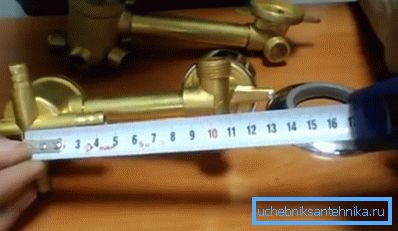 Zwischen den Achsen 100 mm Zwischen den Achsen 100 mm