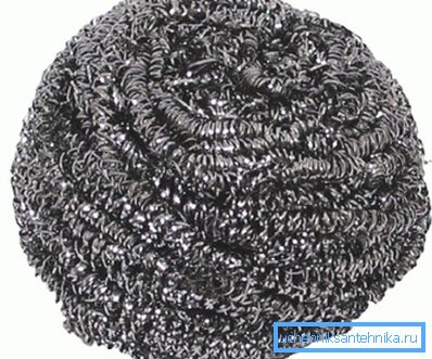 Der Bast aus rostfreien Spänen kann durchaus zu einem Heizelement für Kupfer werden. Der Bast aus rostfreien Spänen kann durchaus zu einem Heizelement für Kupfer werden.
