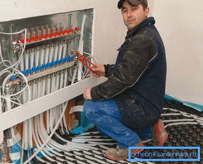 Die Montageaktivitäten sind ziemlich komplex und erfordern die Beteiligung von Spezialisten. Die Montageaktivitäten sind ziemlich komplex und erfordern die Beteiligung von Spezialisten.