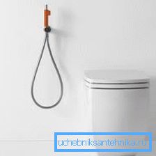 2920 Auf dem Foto: eine hygienische Dusche mit Unterputzmischer - ein anschauliches Beispiel für stilvollen Minimalismus im Bad.