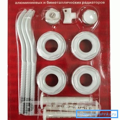 Auf dem Foto - ein Kit zum Einsetzen einer Aluminiumbatterie Auf dem Foto - ein Kit zum Einsetzen einer Aluminiumbatterie