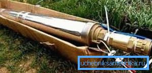 Auf dem Foto eines der Modelle der Tauchpumpe vom längshermetischen Typ