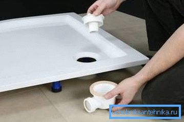 Auf dem Foto - den Siphon verbinden. Auf dem Foto - den Siphon verbinden.