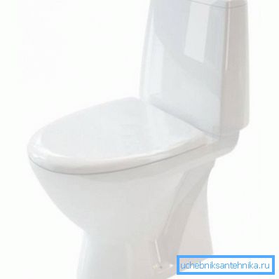 Das Foto zeigt ein Beispiel für ein Produkt mit einem Auslassprozess, der sich in den Boden erstreckt.