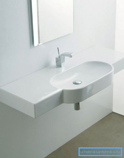 Auf dem Foto - ein Beispiel für eine aufgehängte Installationsoption Auf dem Foto - ein Beispiel für eine aufgehängte Installationsoption