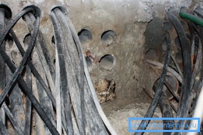 Auf dem Foto ein Beispiel für die Verteilung von Drähten in verschiedenen Kanälen