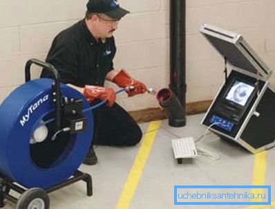 Im Foto - moderne Diagnosemethoden von Engineering-Netzwerken Im Foto - moderne Diagnosemethoden von Engineering-Netzwerken