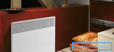 Auf dem Foto: In vielen Ländern ist die Hauptquelle des Heizsystems der Strom, weshalb elektrische Heizkörper von einer Reihe großer Unternehmen produziert werden. Auf dem Foto: In vielen Ländern ist die Hauptquelle des Heizsystems der Strom, weshalb elektrische Heizkörper von einer Reihe großer Unternehmen produziert werden.