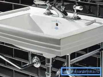 Auf dem Foto: Alle Elite-Modelle der Sanitärtechnik müssen mit einem Überlauf ausgestattet sein Auf dem Foto: Alle Elite-Modelle der Sanitärtechnik müssen mit einem Überlauf ausgestattet sein