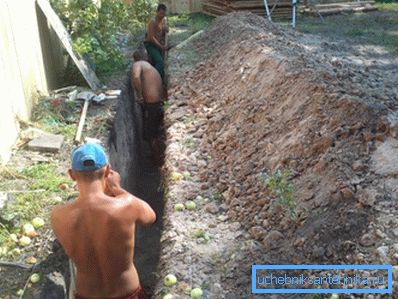 Die erste Phase der Arbeit - das Graben Die erste Phase der Arbeit - das Graben