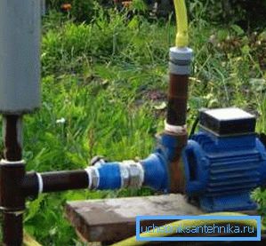 Pumpeneinheit mit selbstgebauter Aufnahme und Rückschlagventil