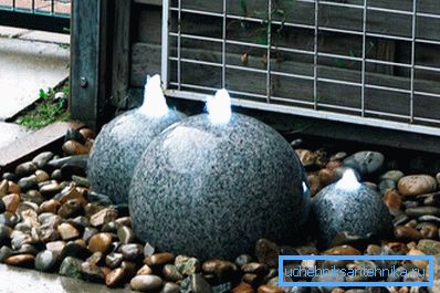 Ungewöhnlicher Brunnen Ungewöhnlicher Brunnen