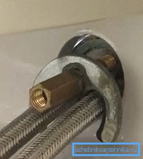 Bodenklemme für Kran